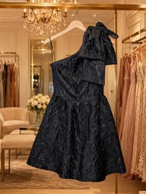 Sugarlips Laurel Black Baroque One Shoulder Bow Dress NWT Size Small Cocktail